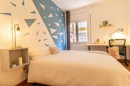 Carrer dAmigó, Barcelona, Catalonia 08021 - Photo 2