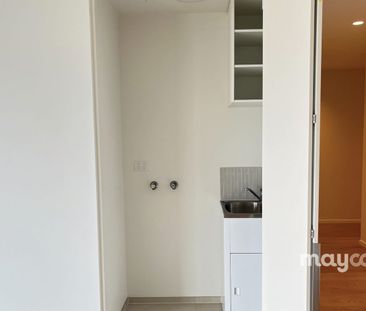 2 Bedroom + Albert Park view in Perfect Southbank Location! - Photo 5