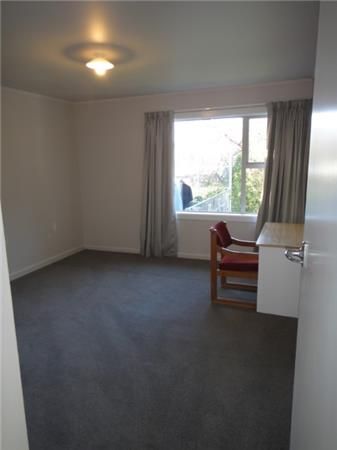 5/48 Straven Road, Riccarton, Christchurch City - Sunny Upstairs Unit near Riccarton Mall - Photo 5