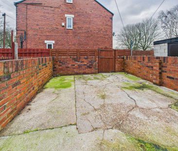 2 bedroom terraced house to rent - Photo 3