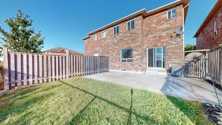 For Lease - 84 Abbotsbury Drive, Brampton, Ontario - Photo 3