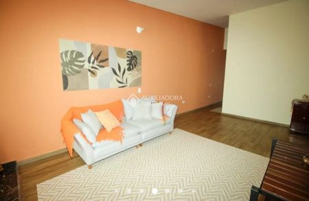 Casa com 1 quarto e 119m² para alugar em Parque Gerassi, Santo André. - Foto 2