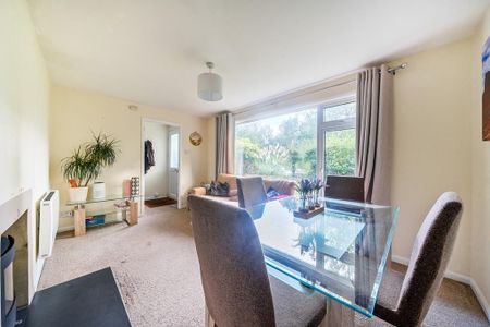 2 bedroom bungalow to rent - Photo 3
