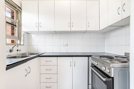 11/28 Albyn Street, Bexley NSW 2207 - Apartment For Rent | Domain - Photo 3