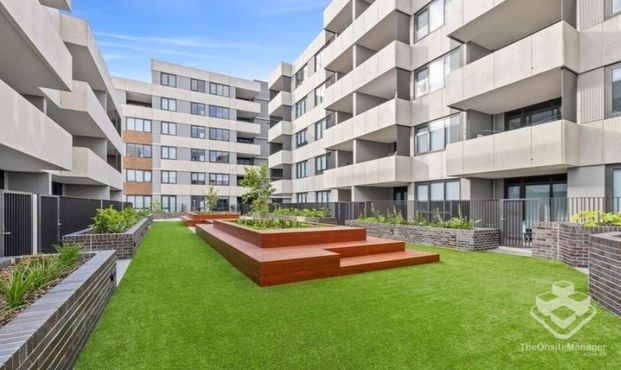 Fully furnished 1-bed apartment, walking distance to Clayton Station and shopping area - Photo 1