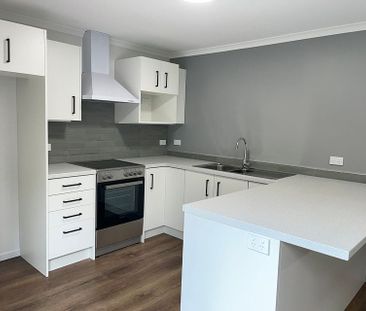Modern 3 bedroom dwelling at the heart of Pukekohe - Photo 3