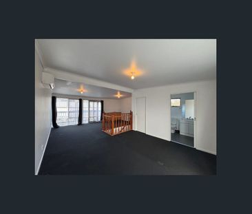 For Lease | 12 months, available 31st March. - Photo 1