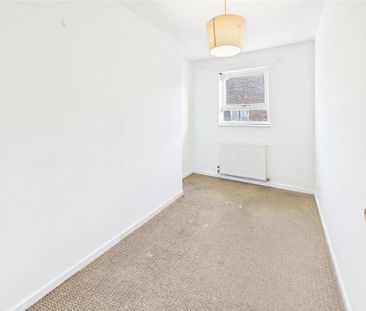 5 bedroom terraced house to rent - Photo 4