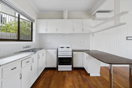 FOR LEASE | BELLE PROPERTY - Photo 3