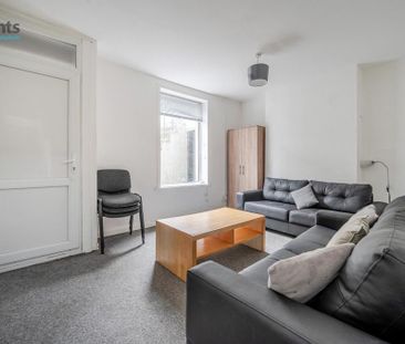 5 bedroom terraced house to rent - Photo 3