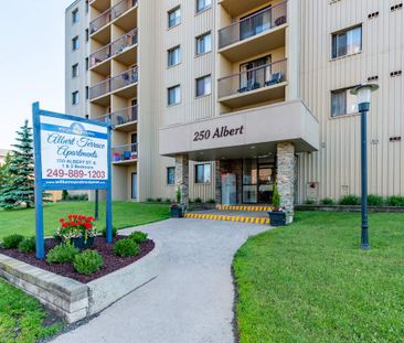 Albert Terrace Apartments - ALL INCLUSIVE - Photo 1