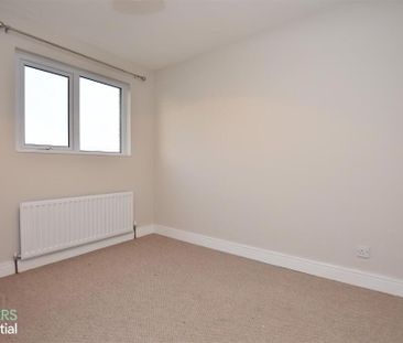 2e Knocksallagh Green, Greenisland, Carrickfergus, BT38 8SR - Photo 4