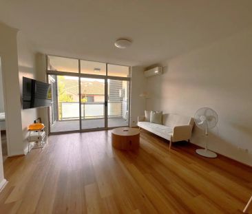 “Easy-care and convenient Hills living” - Photo 4