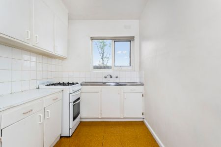 Unit 4/36 Cromwell Road, - Photo 3