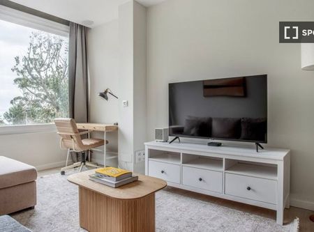 lisbon, Lisbon 2780-179 - Photo 3