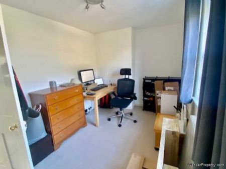 2 bedroom property to rent in Warminster - Photo 3