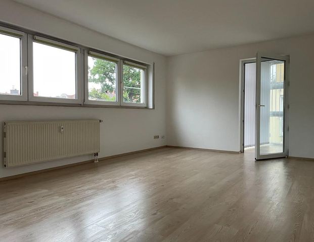 Komfortables Wohnen mit Wintergarten und Tiefgarage! - Photo 1