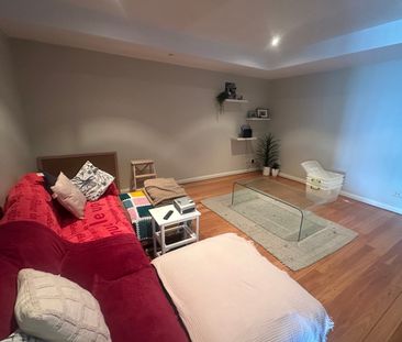 East Perth - Photo 1