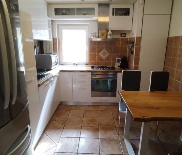 Apartament de inchiriat, 3 camere, decomandat, 98 mp, Centru, TG Cu... - Photo 1