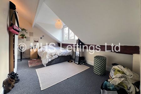 7 Bedroom Mid Terraced House for rent in Regent Park Terrace - Photo 4