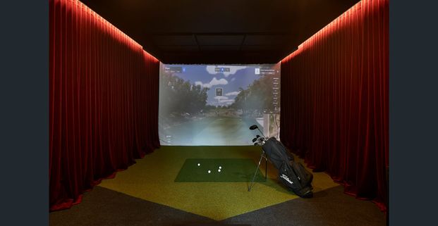 Elevate Your Living Experience with City Views at Ivanhoe Gardens! - Photo 1