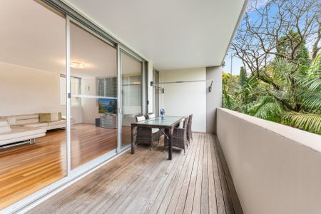 Executive Style 3 Bedroom Apartment in Bondi - Photo 4