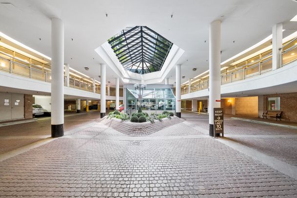 For Lease - 711 Bay Street Unit# 419, Toronto, Ontario - Photo 1