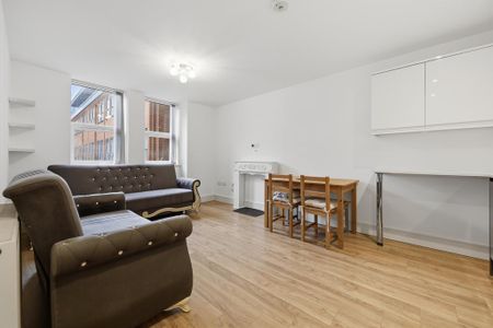 2 bedroom apartment to rent - Photo 3