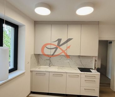 Pronájem bytu 1+kk 33 m² - Fotografie 2