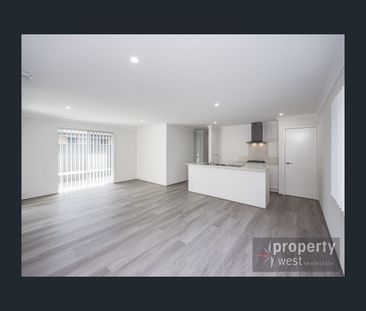 7 Outback Road, Banksia Grove, WA 6031 - Photo 2