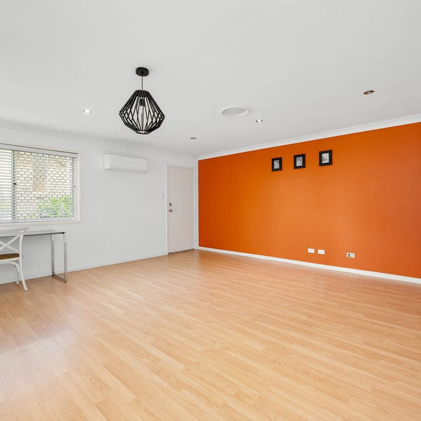 Spacious Family Home with Pool, Solar Power & Dual-Living Potential - Photo 1