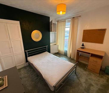 4 bedroom house to rent - Photo 2