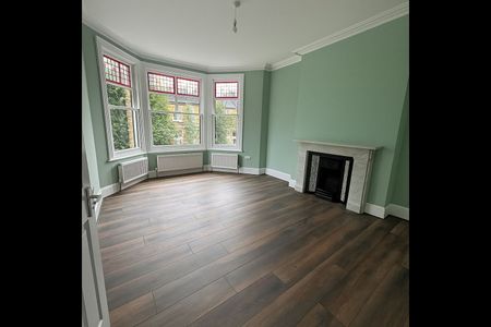 5 Bed Terraced House, Thistlewaite Road, E5 - Photo 4