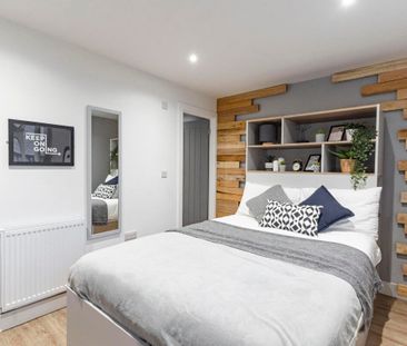 6 bedroom house to rent - Photo 1