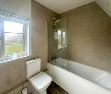 2 bedroom semi-detached house to rent - Photo 6