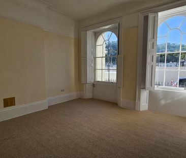 5 bedroom apartment to rent - Photo 3
