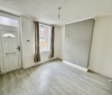 3 Bed Terraced House, Bradgate Road, NG7 - Photo 5