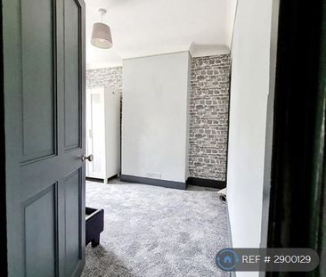 2 bedroom terraced house to rent - Photo 2