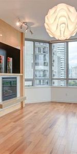 Ocean View 1 bedroom + den luxury Downtown condo - Photo 4