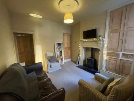 3 bedroom terraced house to rent - Photo 4