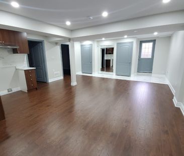 For Lease - 4 Mellowood Avenue Unit# (Basement), Brampton, Ontario - Photo 4