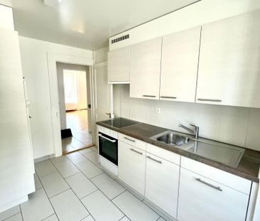 Appartement de 4 pièces situé au rez-de-chaussée - Photo 2