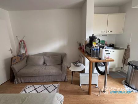 Location AppartementParis 18ème Grandes-Carrières - Photo 3