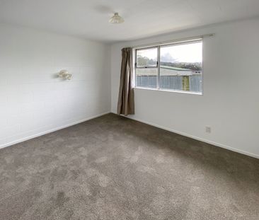 Stokes Valley 2 Bedroom - Photo 6