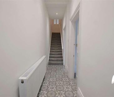 Primrose Crescent, Fulwell, Sunderland, SR6 - Photo 6