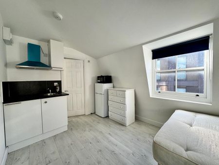 Studio to rent - Photo 3