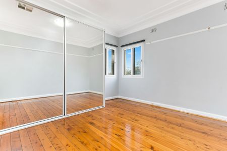 Superb Beachside Apartment - Photo 5