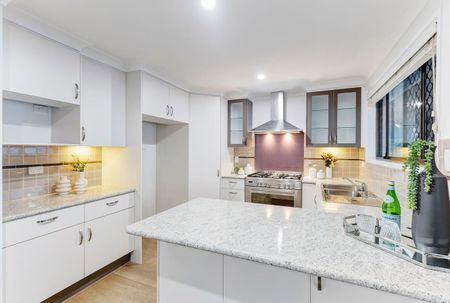 4-Bedroom Home with Huge Entertaining Deck - Photo 4