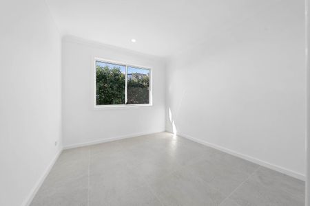 12a Gazelle Crescent, Fletcher NSW 2287 - House For Rent | Domain - Photo 4