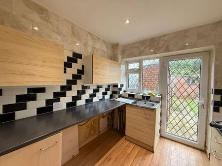 2 bedroom terraced house to rent - Photo 4